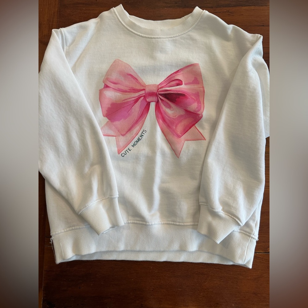 Zara White Sweatshirt with Pink Bow
